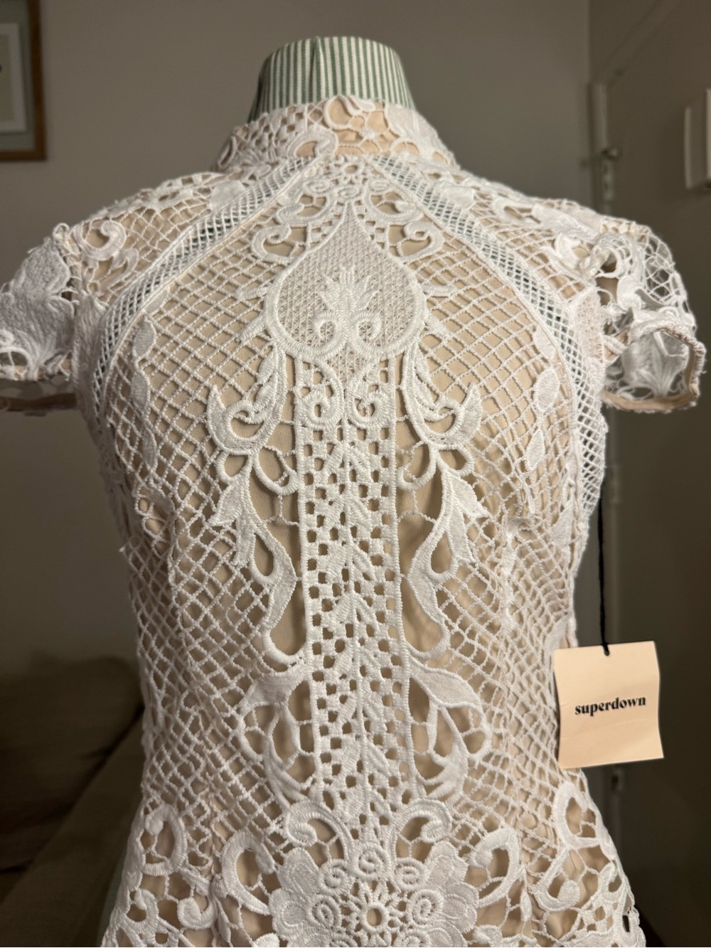 NWT Superdown White Crochet Lace Mini Dress XS Bridal - Picture 2 of 7
